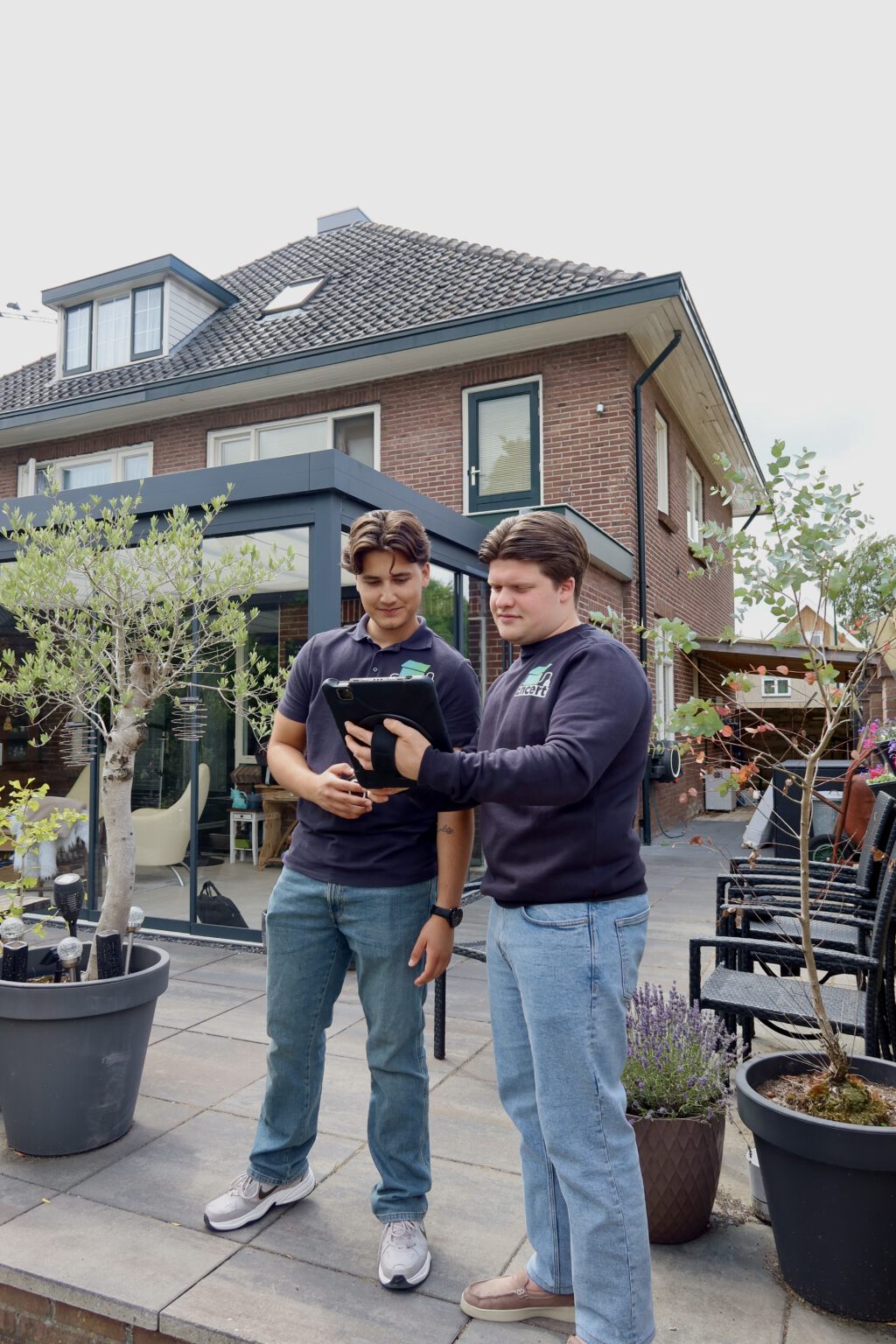 Woning aan de buitenzijde tijdens een fotoshoot